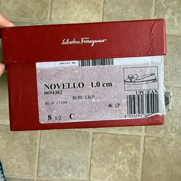 Salvatore Ferragamo Novello Nero Calf Black Leather Flats Sneaker Gold Bow 8.5 - Picture 9 of 10